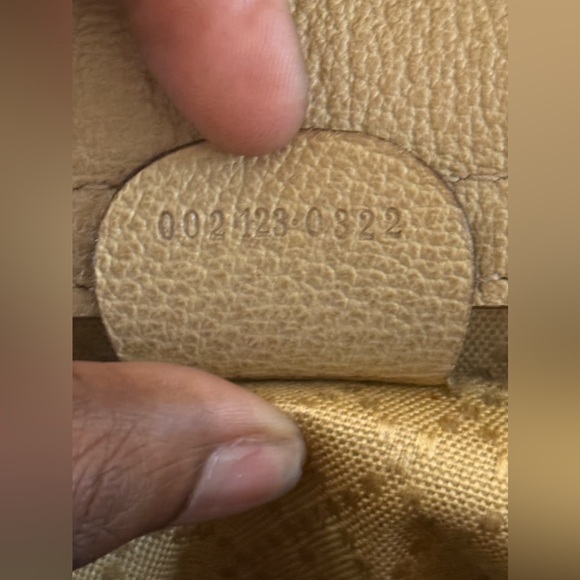 Elegant Tan Handbag with Bamboo Handle Purse As Is Please Look At Pictures Close - Picture 6 of 8